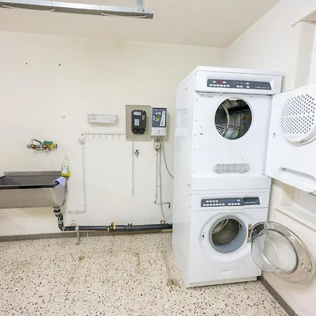 Le Belvedere De アパート ロイカーバード